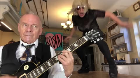 20221023 Toyah and Roberts Sunday Lunch - BLIND [MY_sBNd87-s]