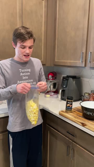 Fresh Popcorn with White Bull's BBQ Taco Uppercut Seasoning