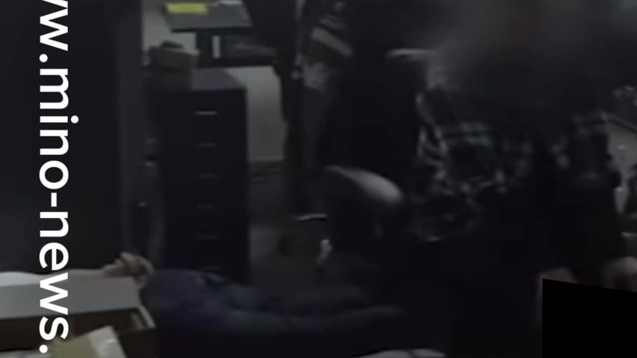 Criminal cell operating thousands of fake accounts