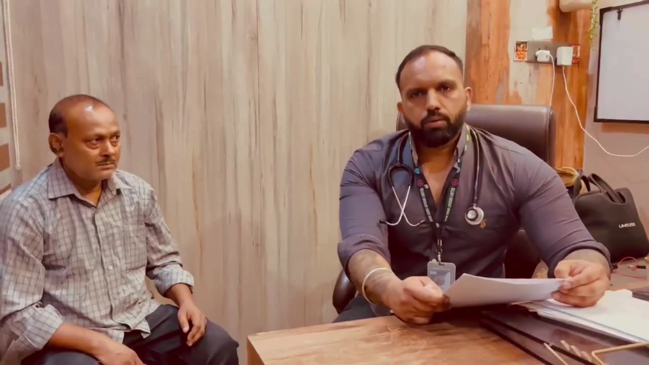 Ayurveda Heals Elephantiasis | 52-Year-Old Patient’s Inspiring Recovery at Jeena Sikho Hospital