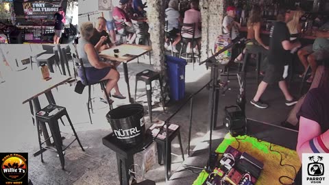 LIVE Music Everyday!