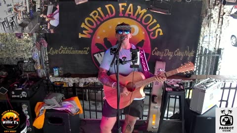 LIVE Music Everyday!