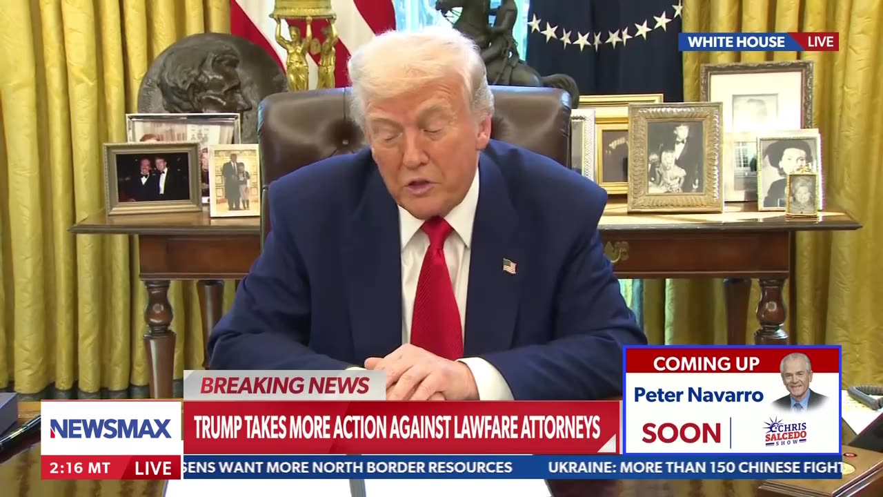 Trump orders DOJ to investigate 'anonymous' staffer from first admin