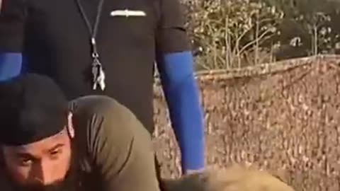 Viral: Indian Army Unarmed Combat | Military Unarmed Combat | Gun Disarm | Soldi
