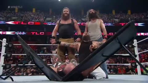 (2015.12.13) The Wyatt Family vs ECW Originals - 8-Man Elimination Table Match - WWE