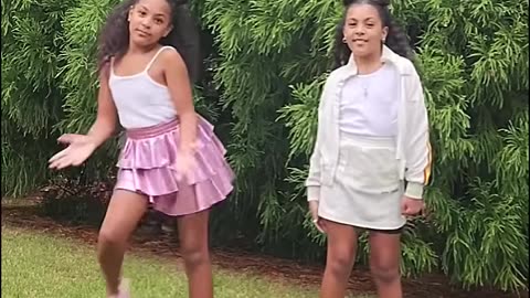 Oops…didn’t mean to kick her ! #twins #comedy #sibling #dance