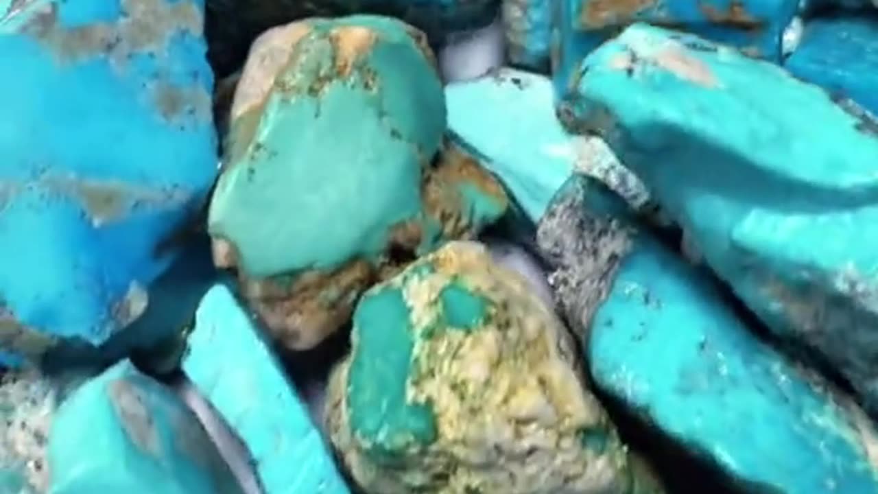 250423-9 Direct supply of natural raw - ore turquoise rough materials.