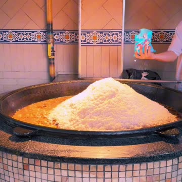 uz If you want to feel the atmosphere of a real Uzbek teahouse, definitely go here!✨