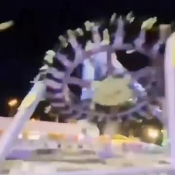 Horrific ride malfunction in Saudi Arabia.