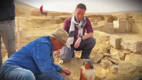 Who REALLY Built The Pyramids? Ancient History's Biggest Cover-Up