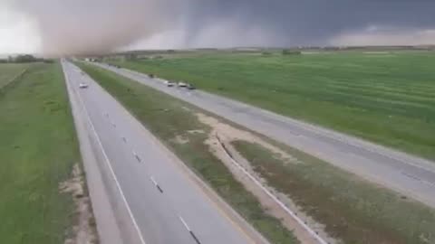 WATCH 🌪TORNADO crossing I-70 SW of Bennett, Colorado ~ Weather Track US