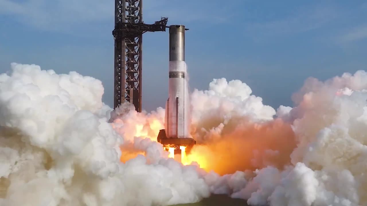 Static fire of the Super Heavy preparing to launch Starship's ninth flight test.