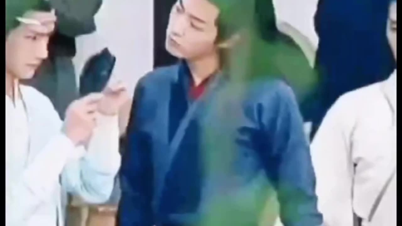 21-Year-Old Yibo Had No Chance—Who Could Resist Xiao Zhan’s Teasing?