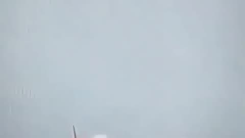 Video shows Air India plane crash _
