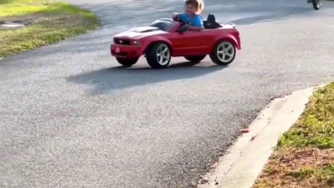No way! A fan high-fived him! This guy is experiencing life to the fullest