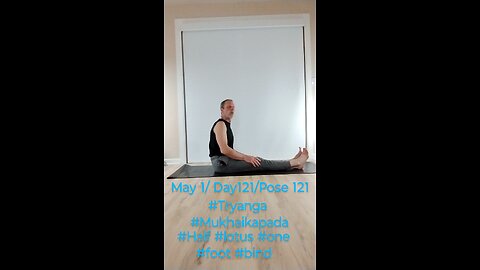 Tryanga Mukhaikapada / Half lotus one foot bind