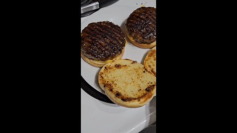😋
