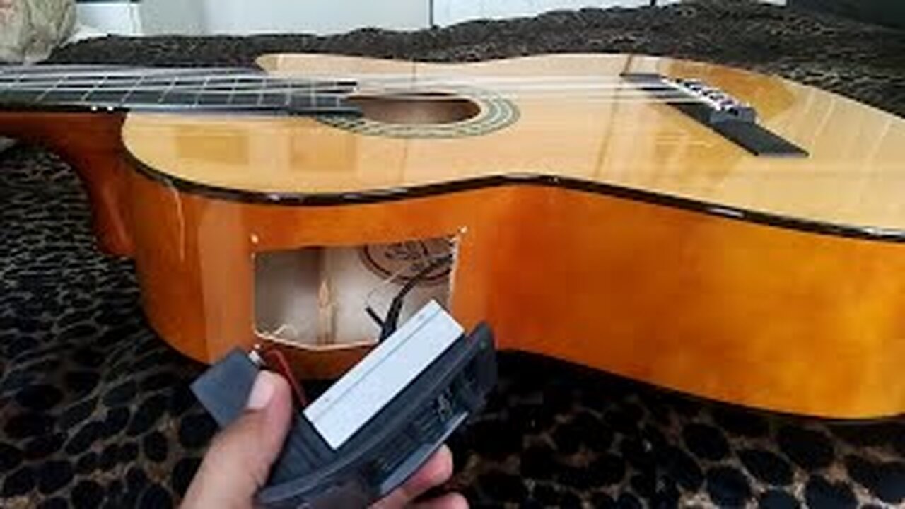 Por qué mi guitarra tiene tanta resonancia