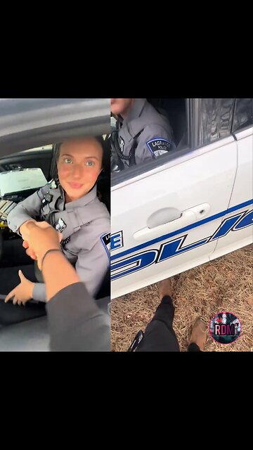 Driver Turns Routine Traffic Stop Into Full-On Flirting Session With Stunning Female Officer 😭💍