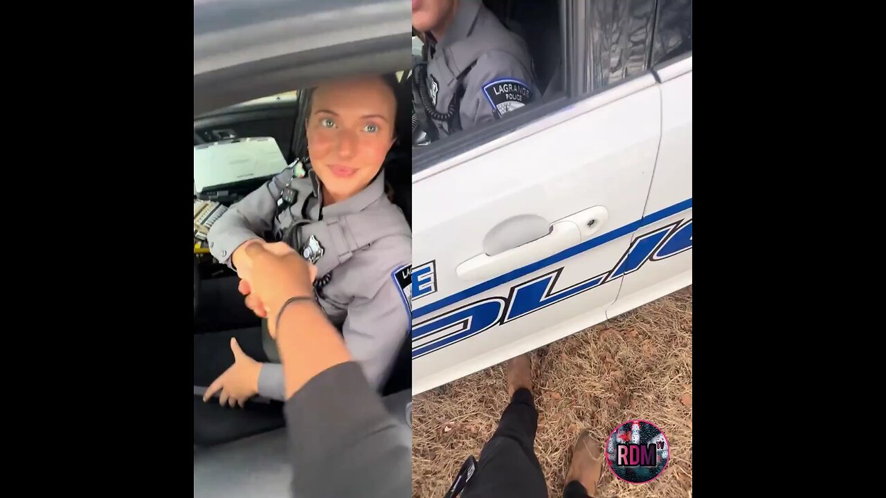Driver Turns Routine Traffic Stop Into Full-On Flirting Session With Stunning Female Officer 😭💍