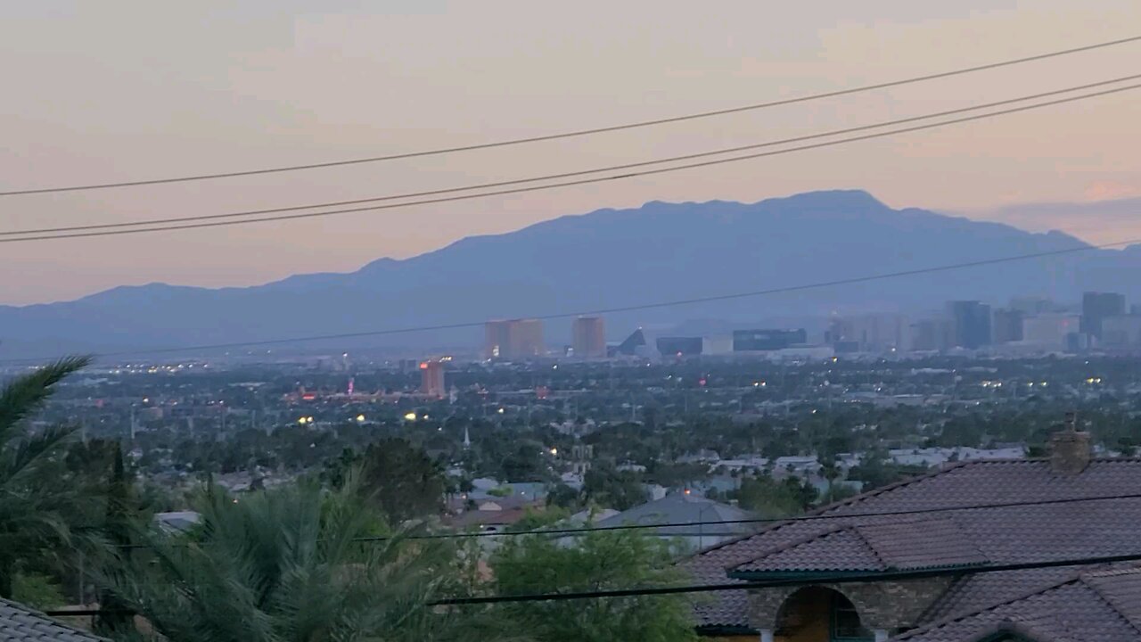 Did you see tonight's Las Vegas sunset? Check this out! 05.23.2025 #follow #lasvegas #travel #gaming