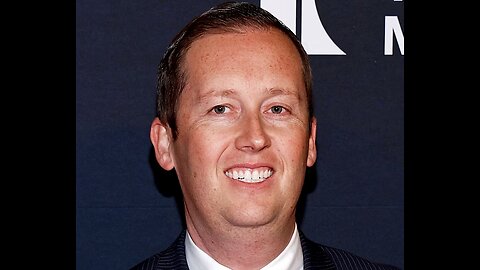 WH Says Adviser 'Fully Compliant,' Musk Calls Him 'Snake'