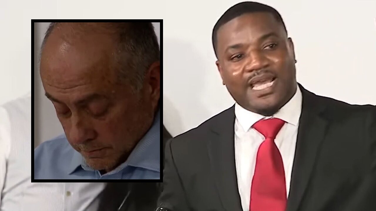 Austin Metcalf's Father DISRESPECTED at Karmelo Anthony Family Press Conference