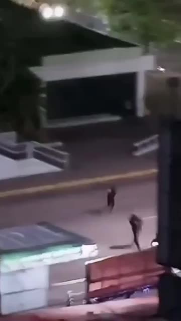 Venezuelan Security Forces Seem Unsure How to React