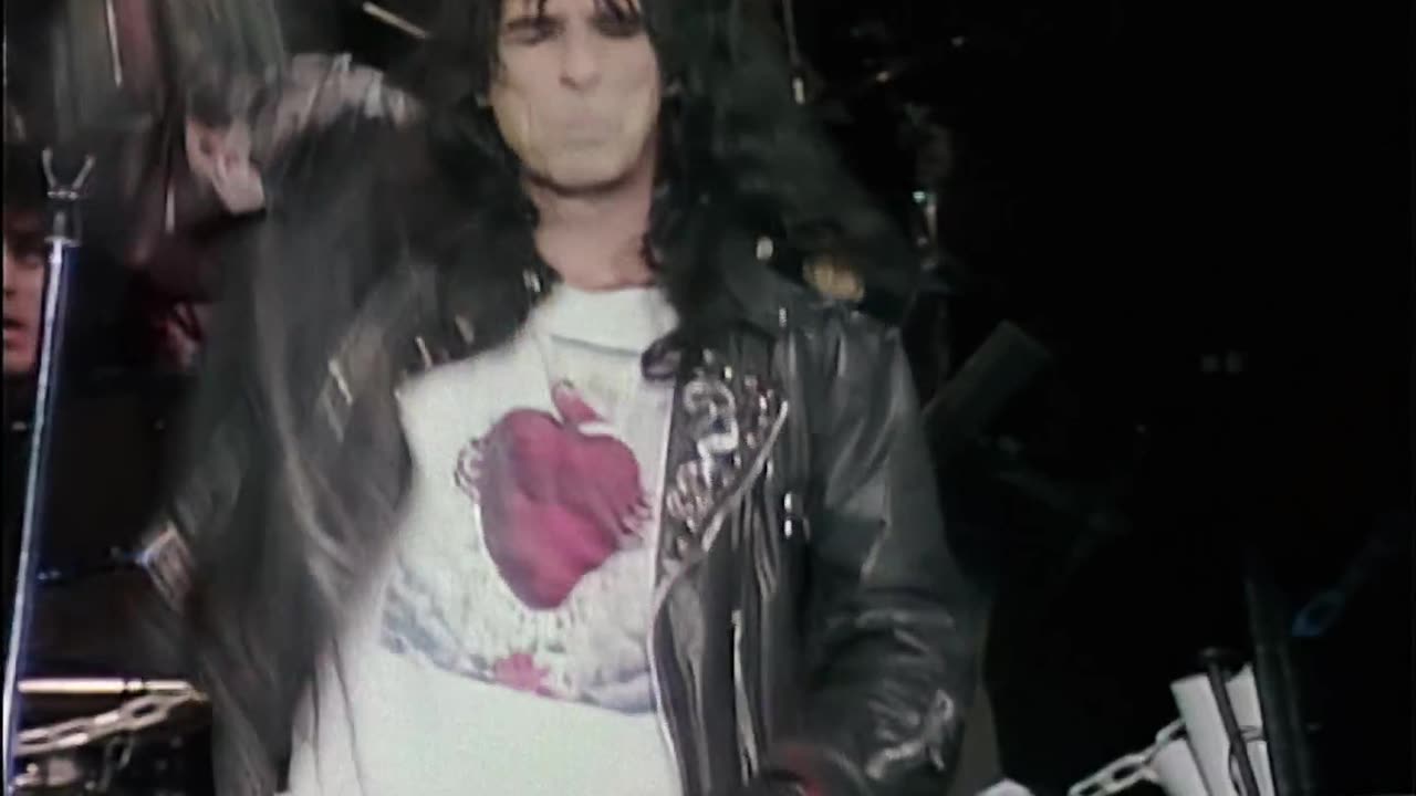 Trash - Alice Cooper (live)