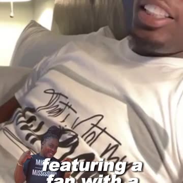 Jamal Roberts Posts Viral Pic With Fan Wearing Hilarious Mississippi T-Shirt