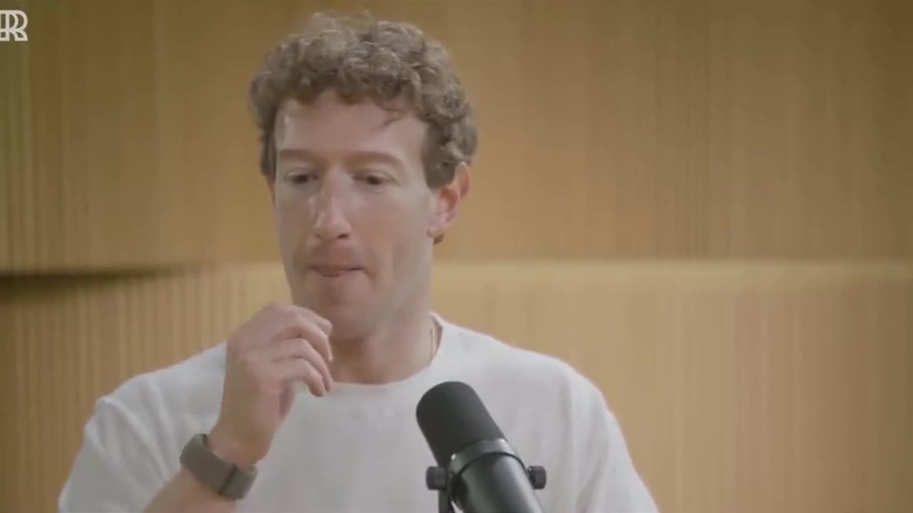 Crystal Clear Active Gear - Mark Zuckerberg and Rowan Cheung #sportstech