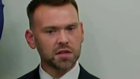 Russian propagandist Jack Posobiec was invited into the White House press briefing