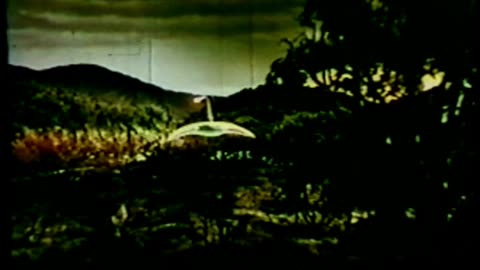 War of the Worlds (1953) Classic Sci-Fi Trailer Alien Invasion Begins! Portrait Format