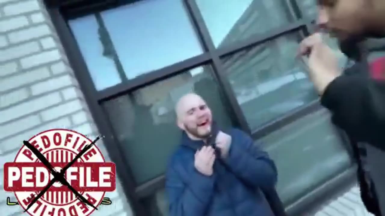 Alleged Child Predator Given Brutal Choice: Face a Punch or the Police 🚔👊