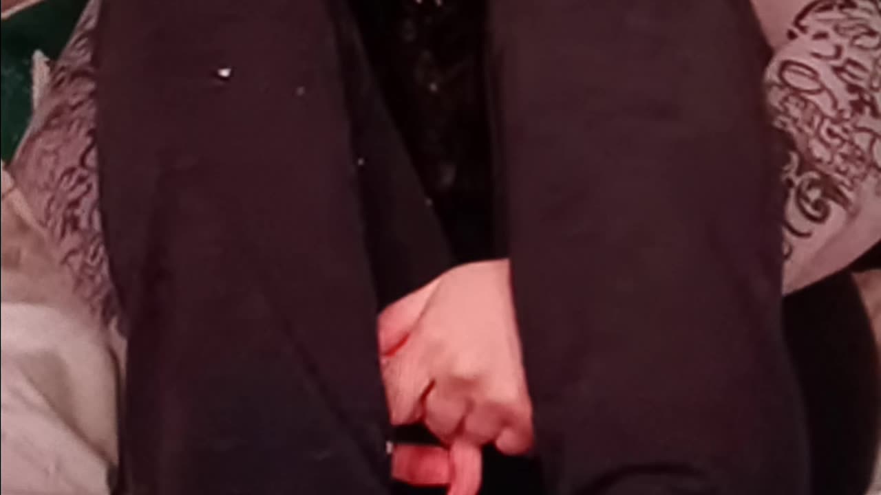 Streamer girl feet countdown