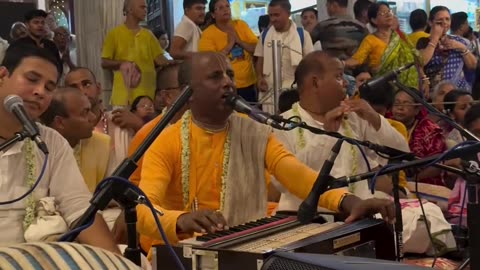 Temple kirtan at Iskcon Mayapur, India May 2025