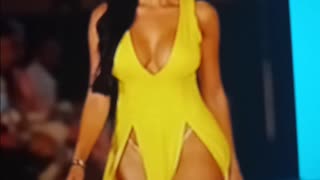 Yellow dress modeling