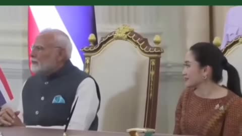 बस ये वीडियो इटली ना जाये 🤭