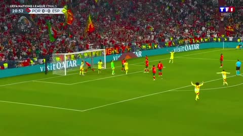 GOAL | Portugal 0-1 Spain | Zubimendi