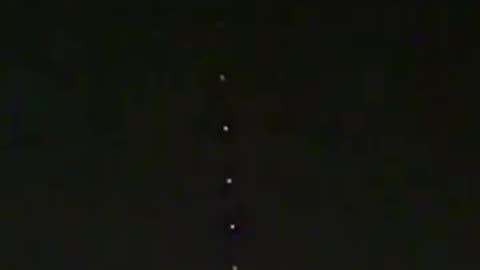UFOs or Starlink? 🧐 Jackson, Mississippi April 17, 2025, UAP Drone Sighting News.