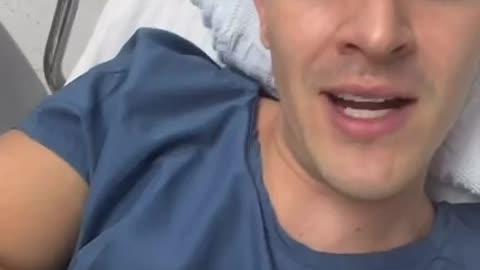 Luis Alfonso preocupó tras aparecer en el hospital, ¿qué le pasó?