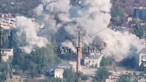 Ukrainian Airstrikes Demolish Russian Command Post in Soledar