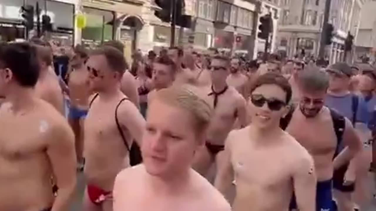 🇬🇧=🐔Миротворцы..