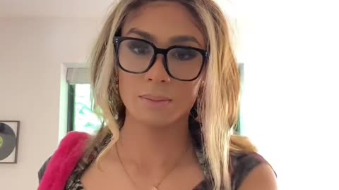 Young tgirl love a man now