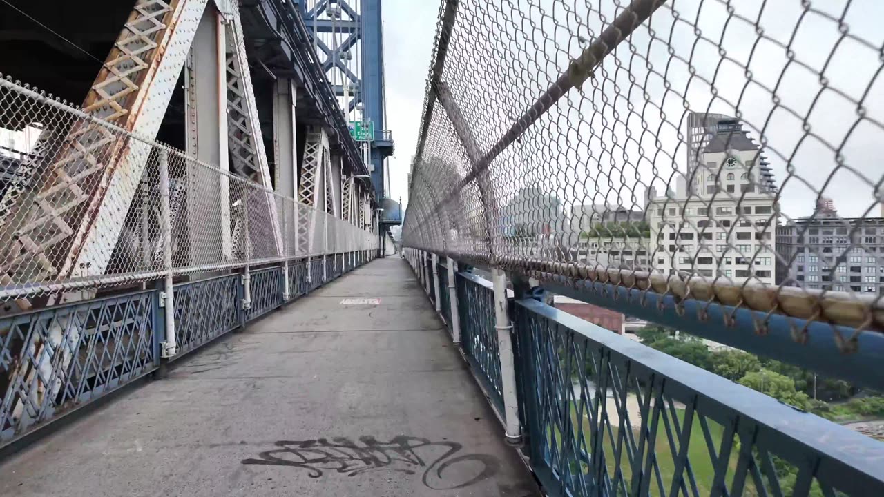 🗽 NYC Live 🔴 Walk (Chat on YouTube)