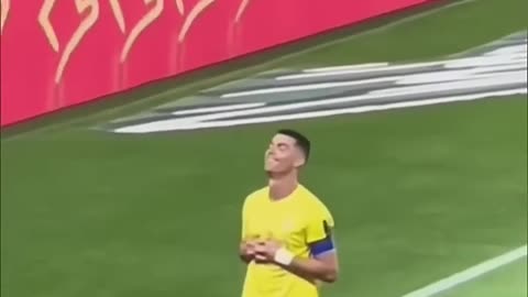 When Georgina Meet Ronaldo Fans 🤩🤩