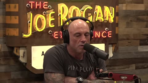 Joe Rogan Experience #2332 - Oz Pearlman