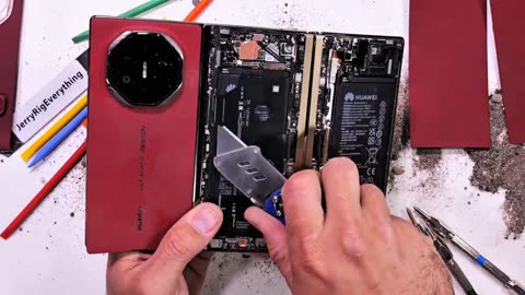 Huawei Mate XT TriFold Phone Durability Test