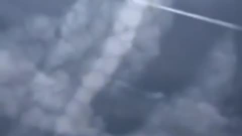 The Incredible Disappearing Contrail
