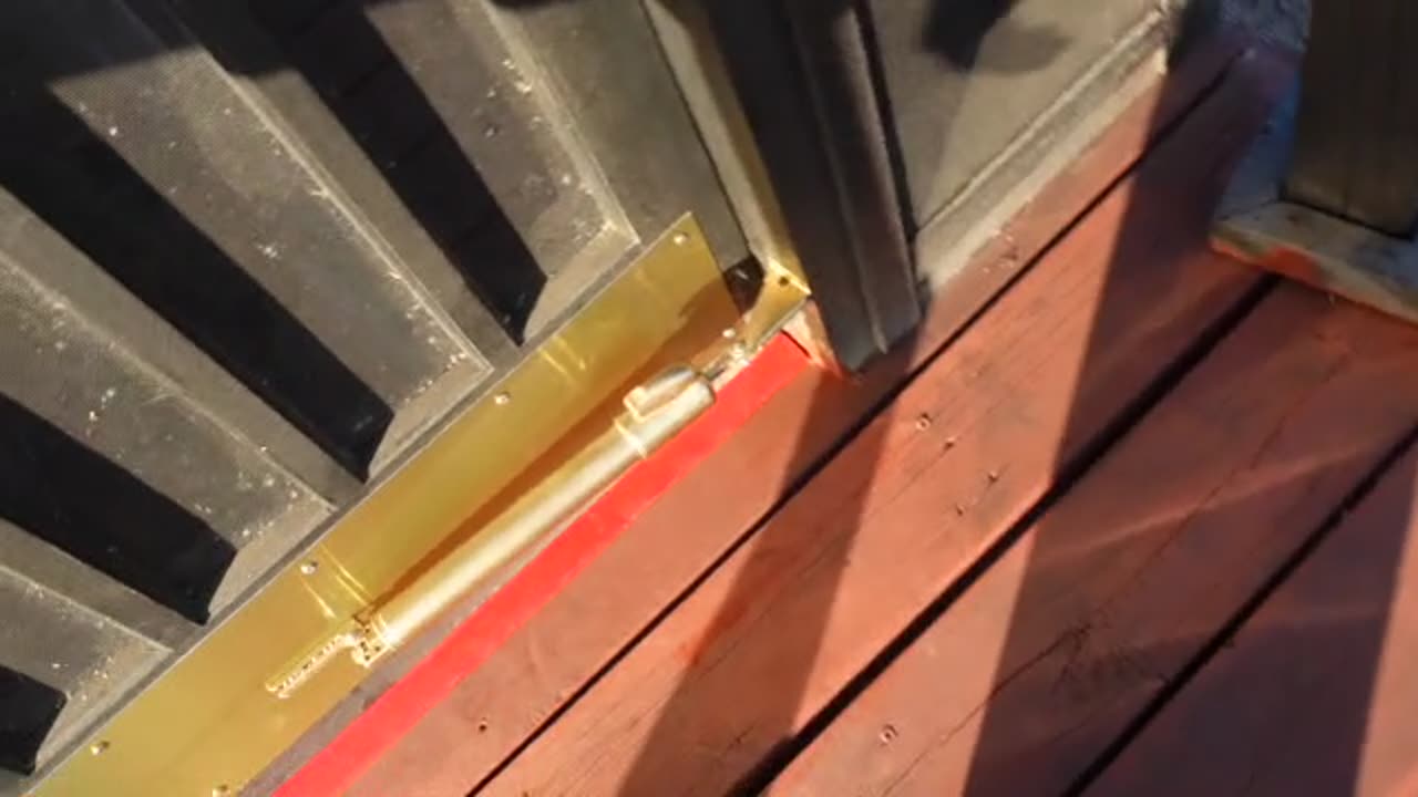 Screened In Porch Steps Gets Threshold, Kicks & Screened Lattice. Part 22